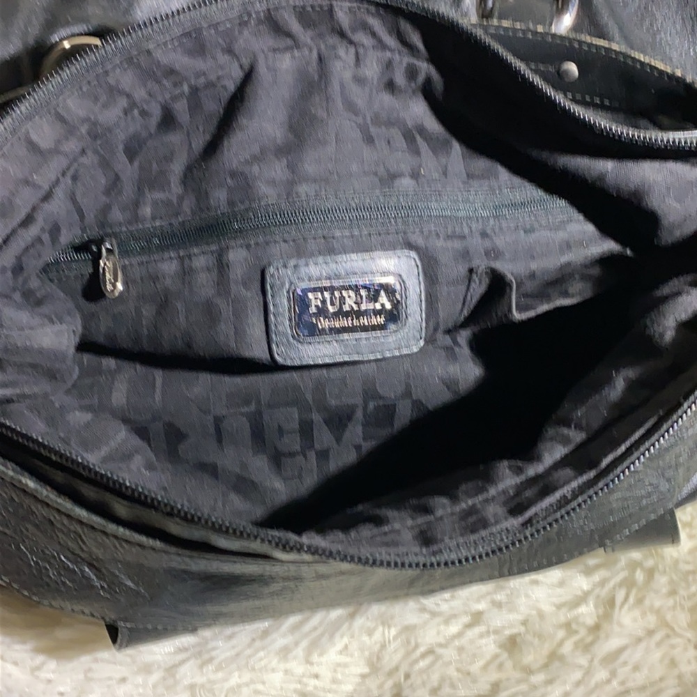 FURLA ~ 2 Way ~ Soft Black Leather Hobo Bag - Picture 6 of 13
